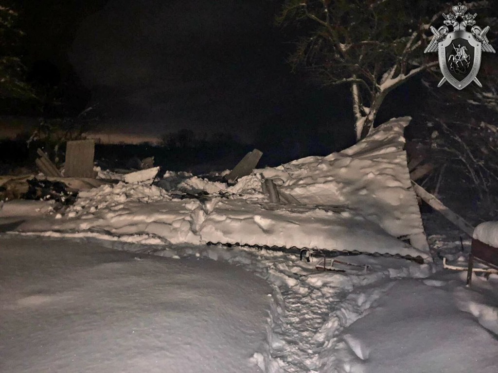 Калининградка погибла из-за обрушившегося под тяжестью снега навеса