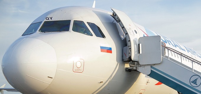 Калининградские власти обратились к Минтрансу с просьбой увеличить число авиарейсов в регион