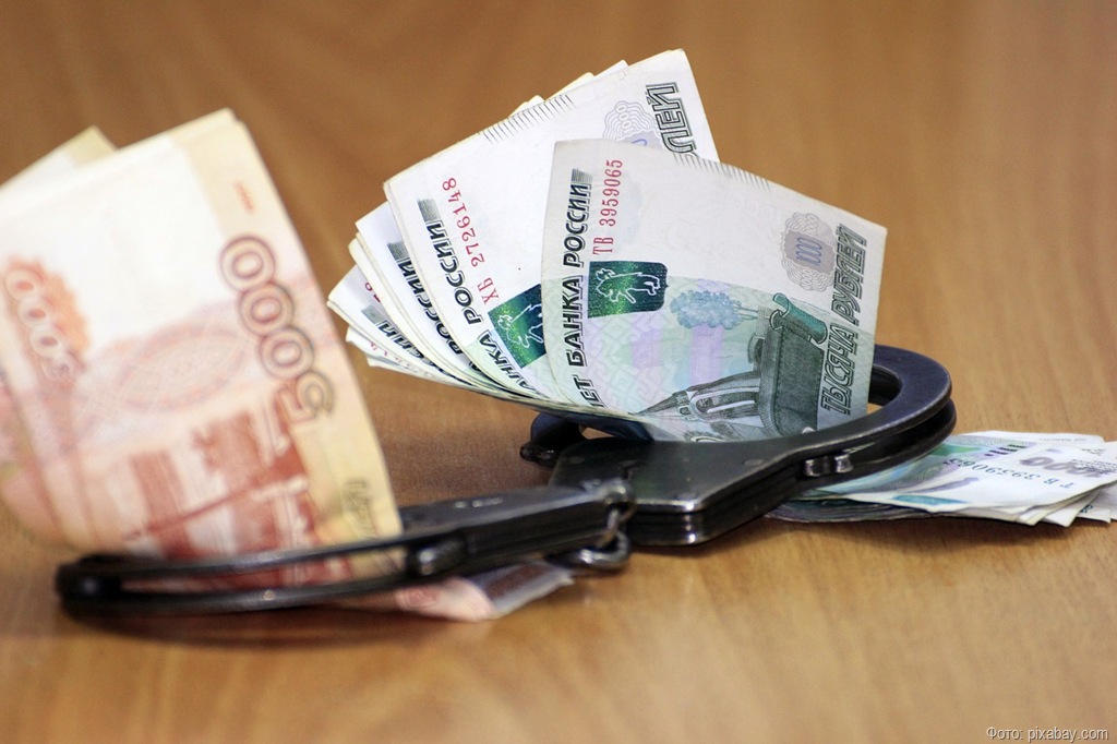 Мошенник влюбил в себя калининградку и украл у неё 3 млн рублей