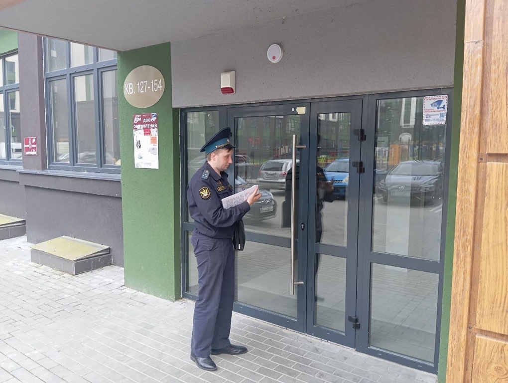 Судебные приставы помогли 32 сиротам получить долгожданное жильё в Калининградской области