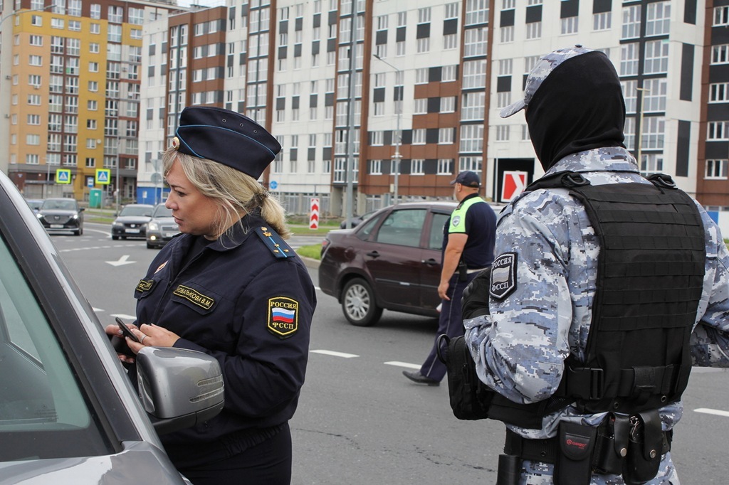 В Калининграде масштабный рейд привёл к аресту шести автомобилей должников