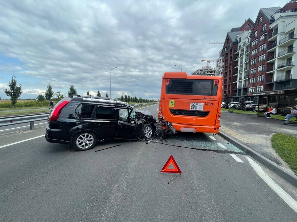 Выясняются обстоятельства ДТП с автобусом в Калининграде