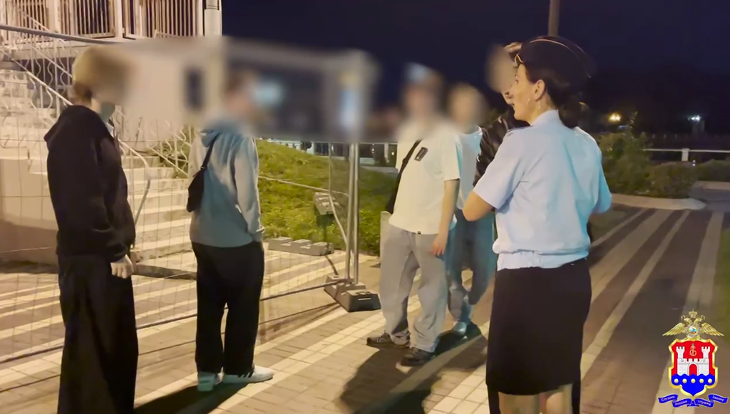 Полицейские провели масштабный рейд по поиску подростков в ночное время