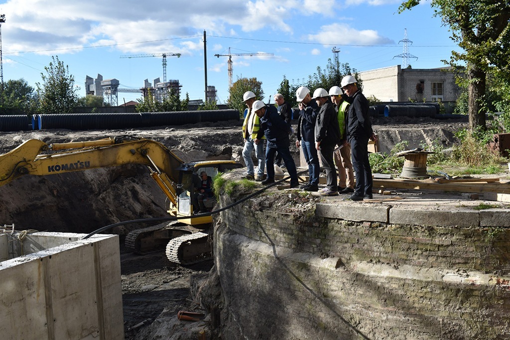 В Калининграде модернизируют систему водоотведения в рамках нацпроекта