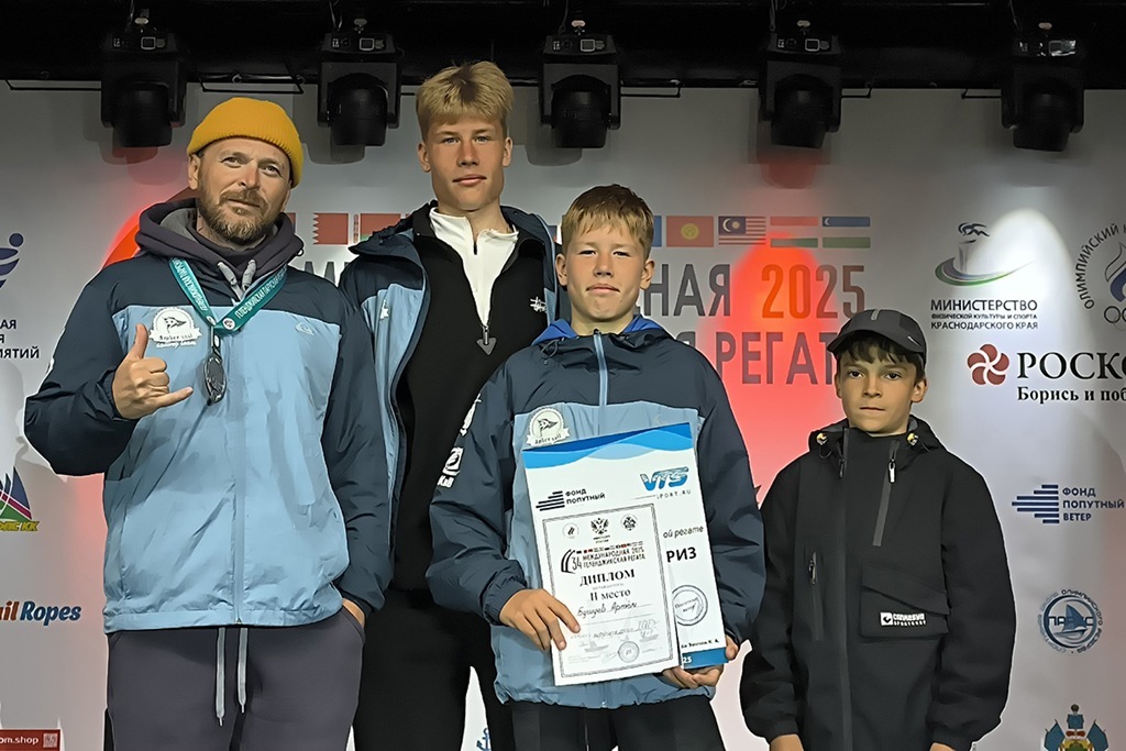 Калининградские яхтсмены взяли серебро на всероссийской регате Калининградские яхтсмены взяли серебро на всероссийской регате