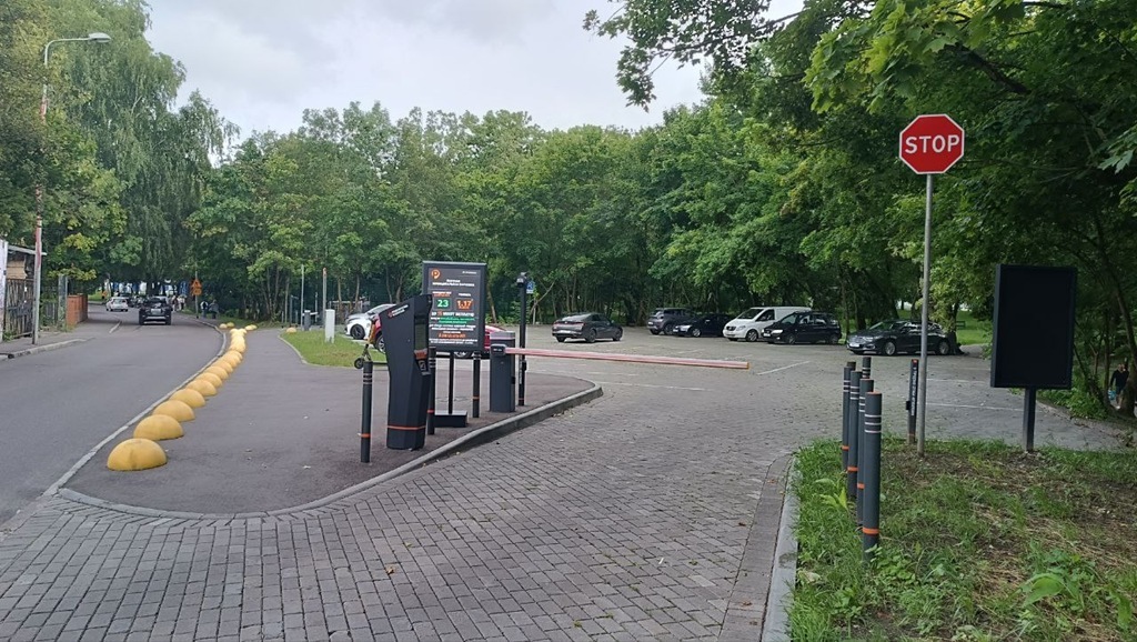 В Калининграде появятся новые платные парковки с шлагбаумами