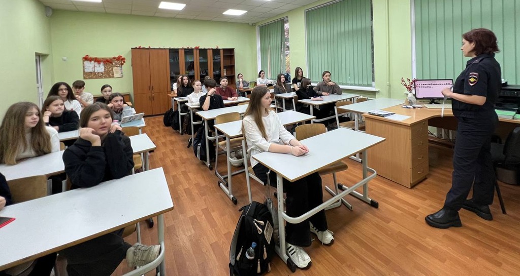 Калининградским школьникам рассказали о безопасности на транспорте