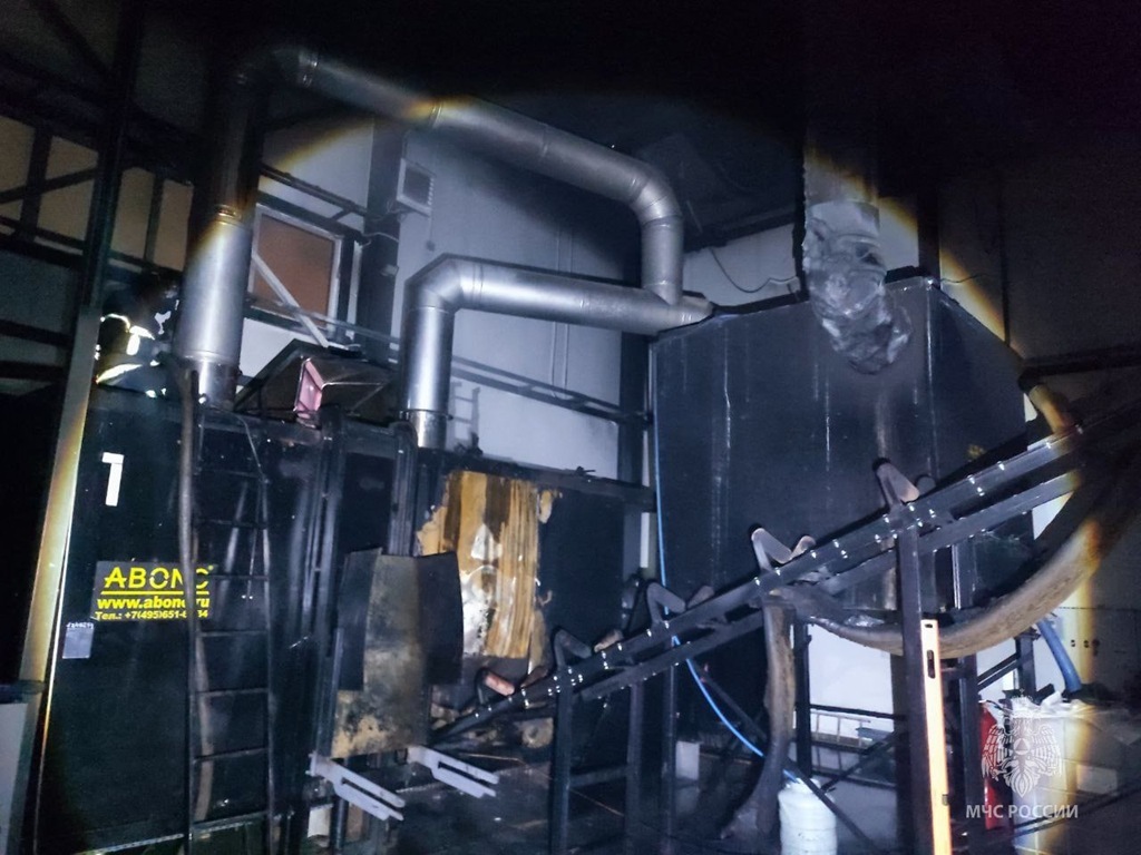 В Гурьевском округе потушили пожар в сушильном цеху