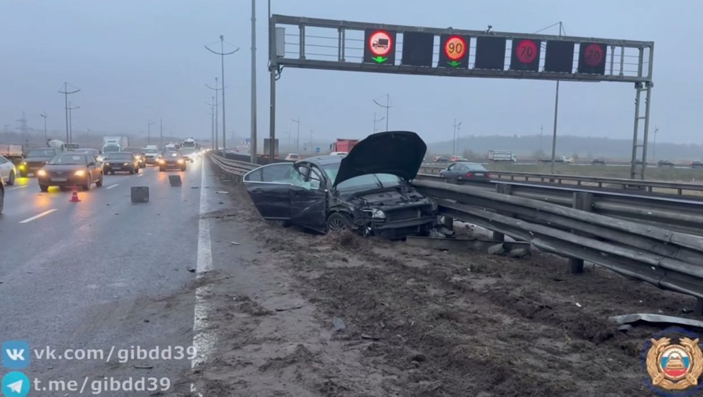 На Северном обходе лопнувшая шина привела к столкновению двух иномарок