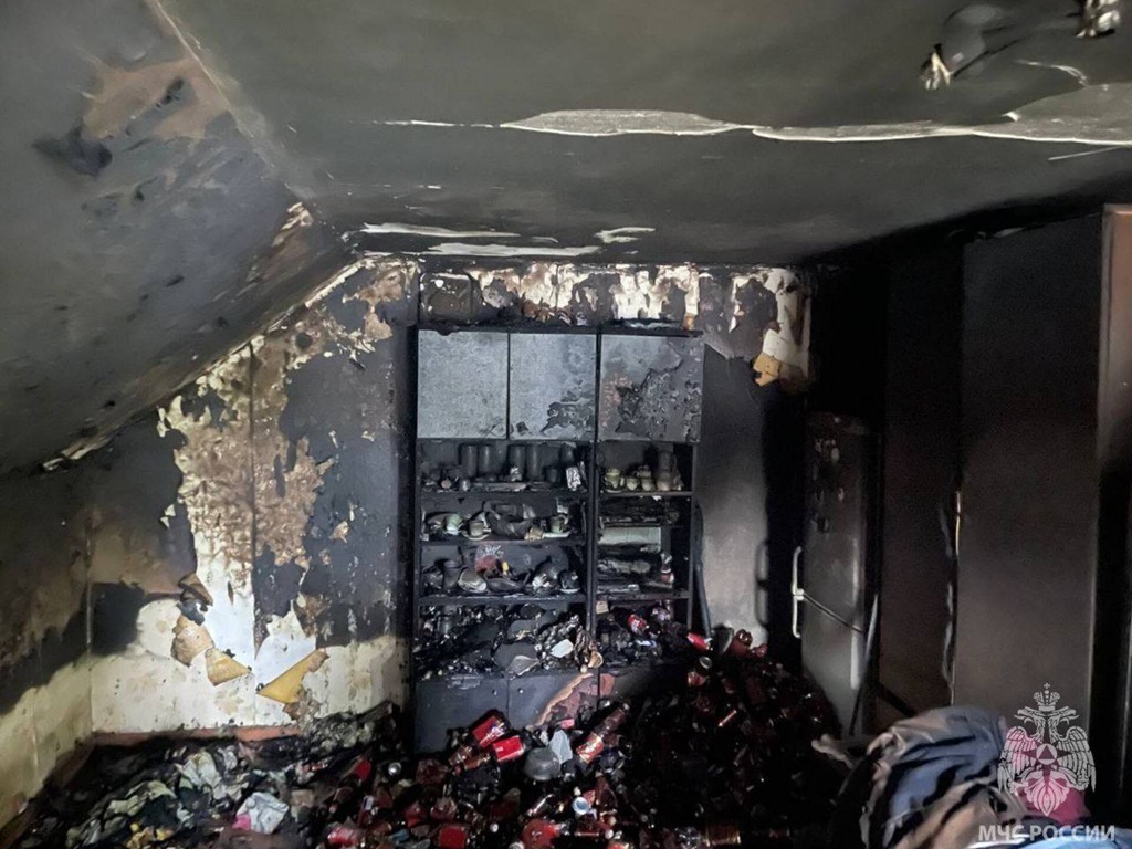 В Калининграде пожарные спасли мужчину при тушении квартиры на Краснопрудной