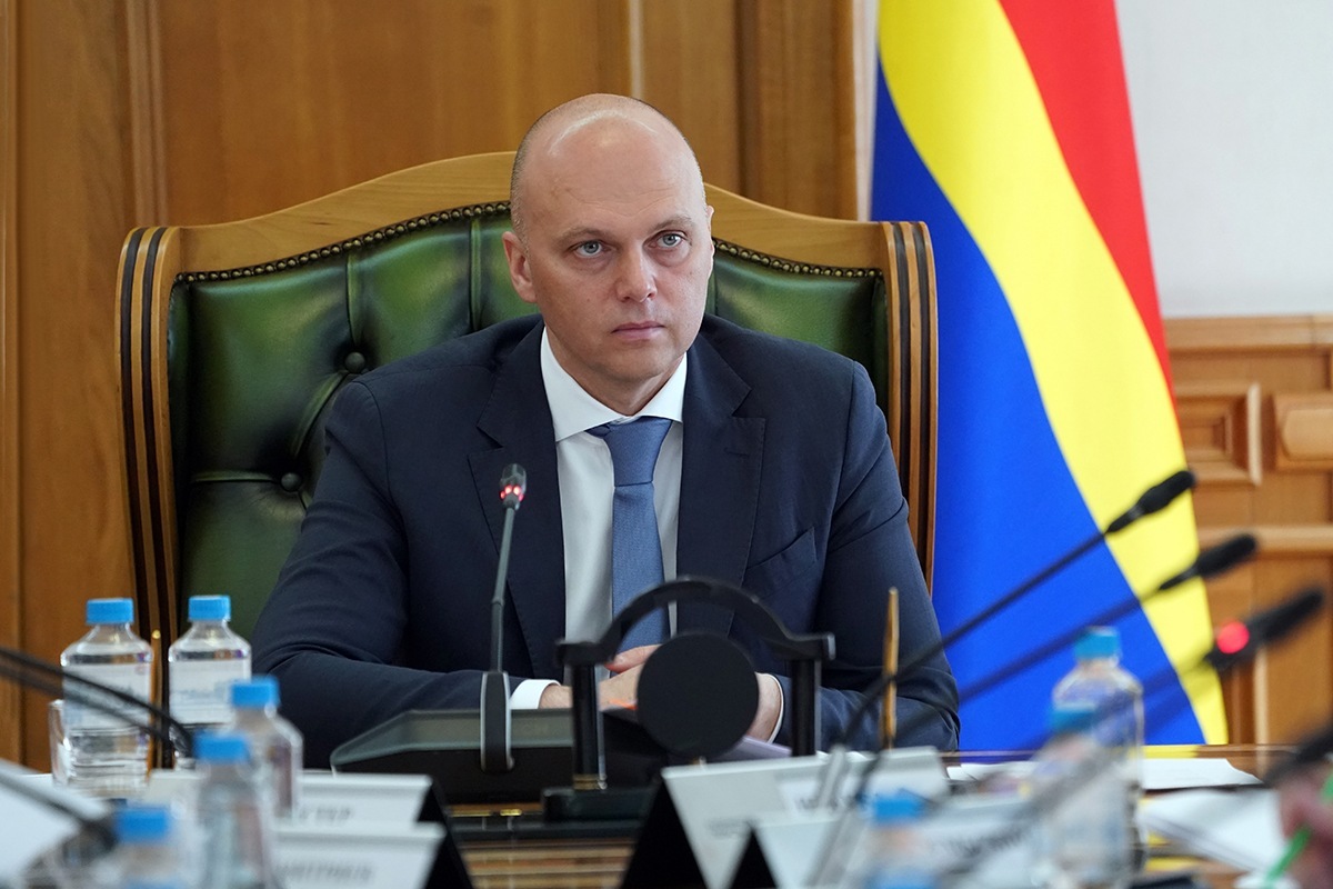 Губернатор Калининградской области Алексей Беспрозванных Губернатор Калининградской области Алексей Беспрозванных